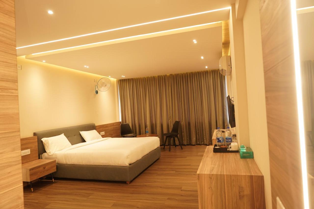 Hotel Bekal International Kasaragod Bagian luar foto