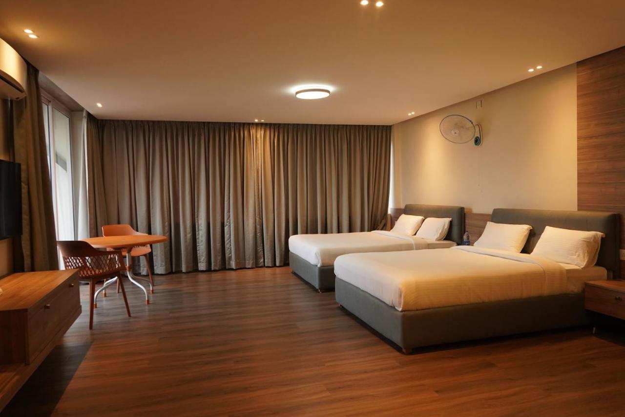 Hotel Bekal International Kasaragod Bagian luar foto