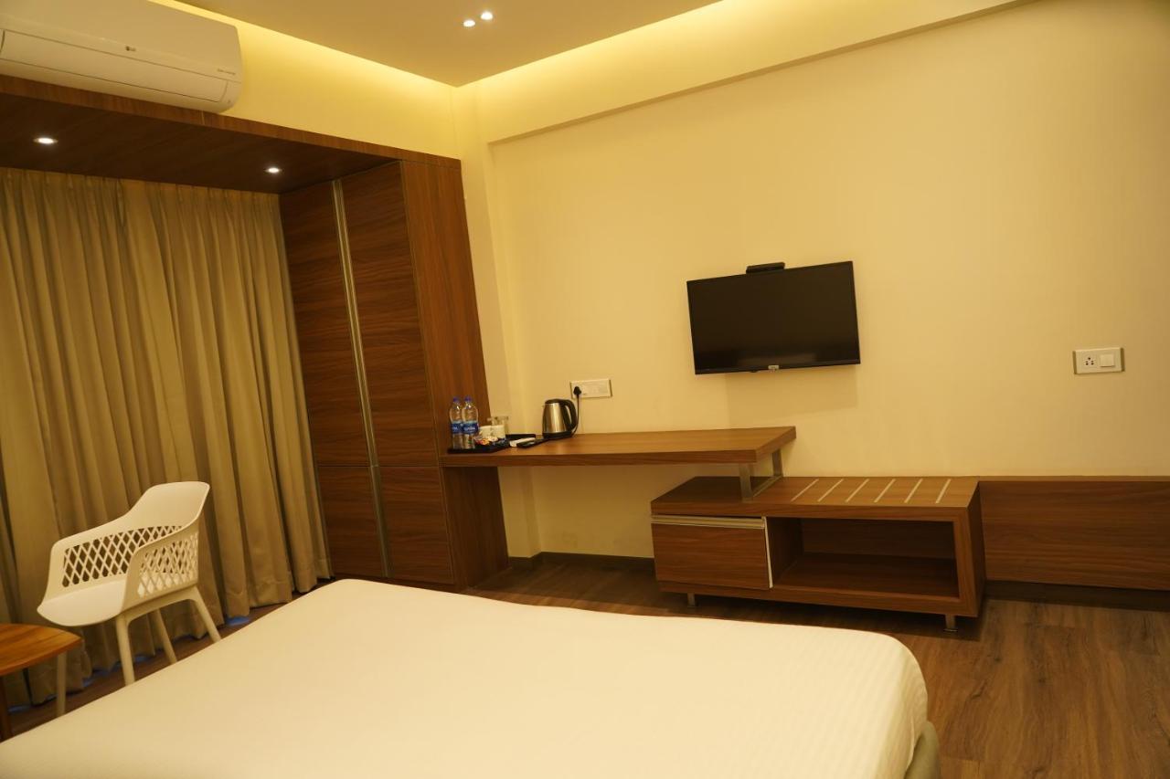 Hotel Bekal International Kasaragod Bagian luar foto