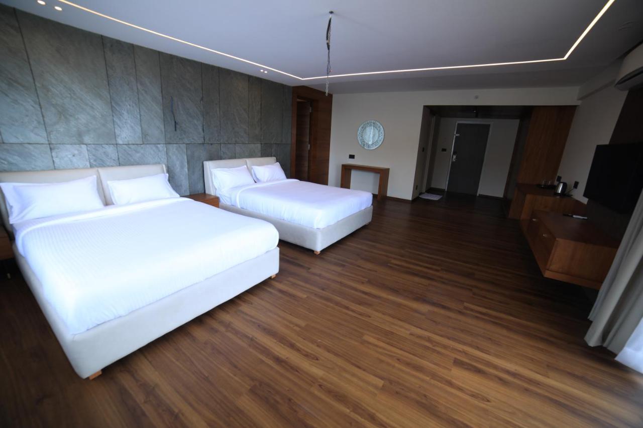 Hotel Bekal International Kasaragod Bagian luar foto