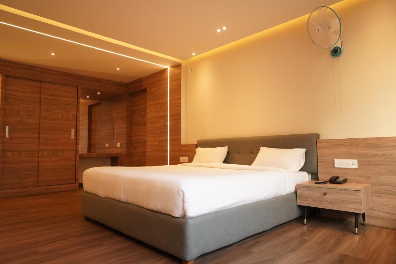 Hotel Bekal International Kasaragod Bagian luar foto