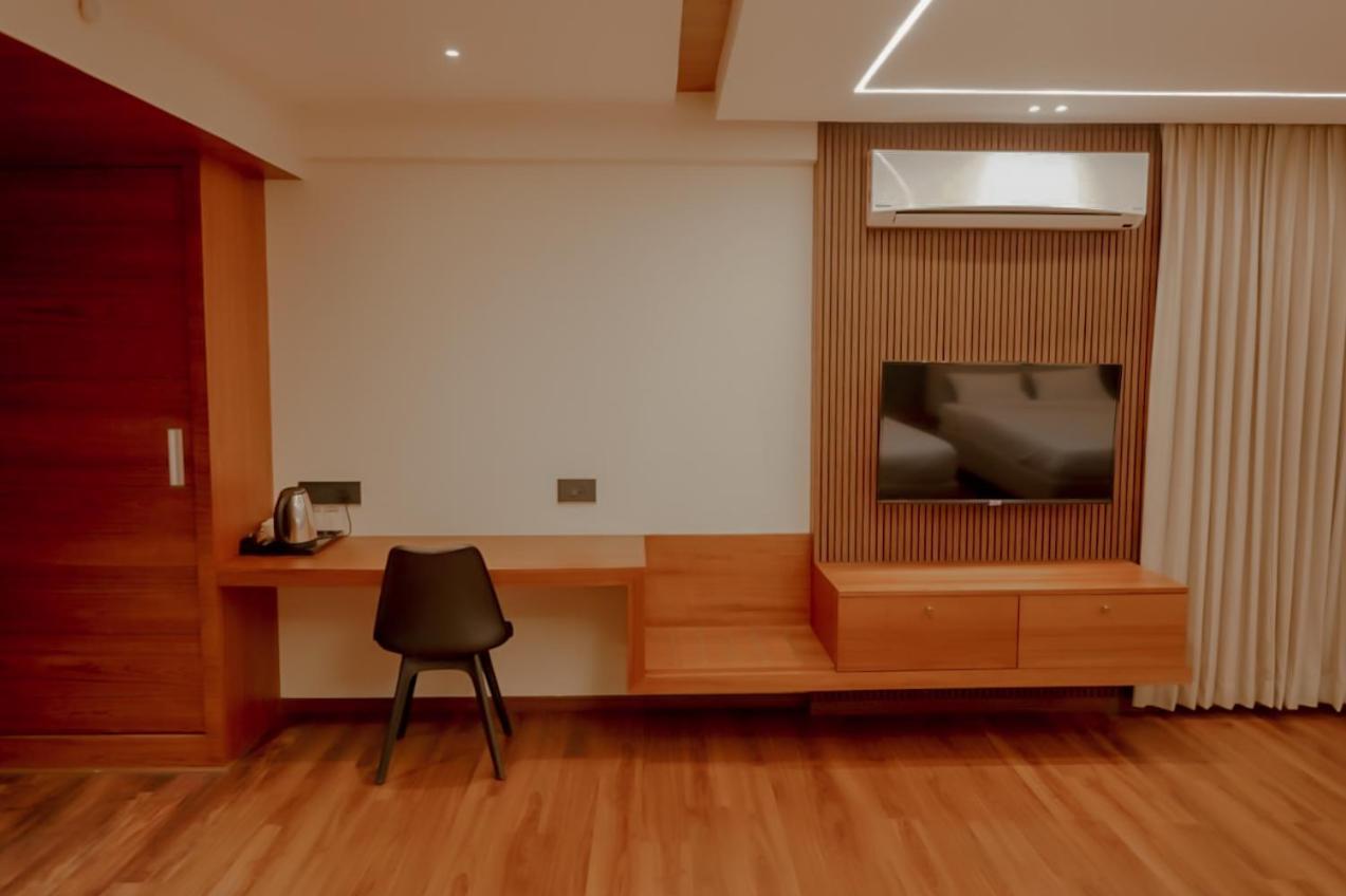 Hotel Bekal International Kasaragod Bagian luar foto