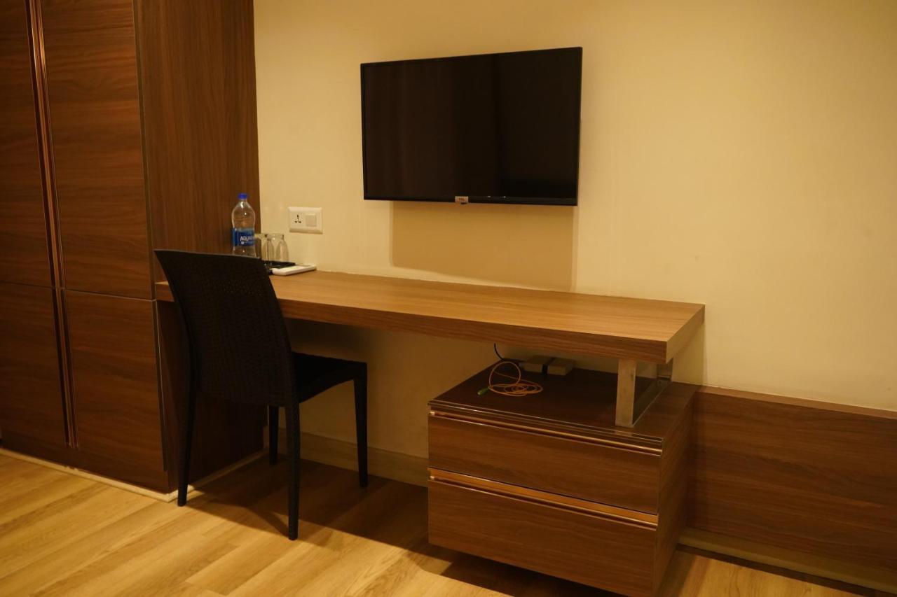 Hotel Bekal International Kasaragod Bagian luar foto