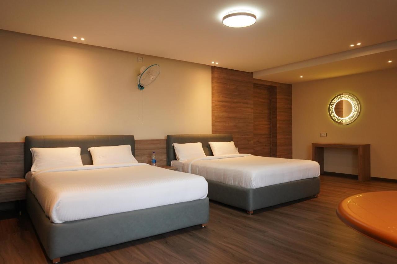 Hotel Bekal International Kasaragod Bagian luar foto