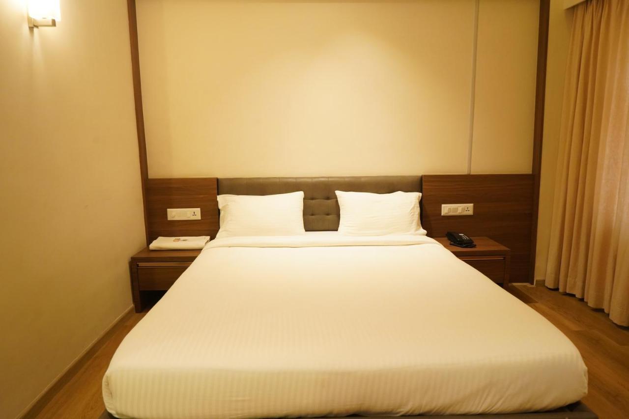 Hotel Bekal International Kasaragod Bagian luar foto